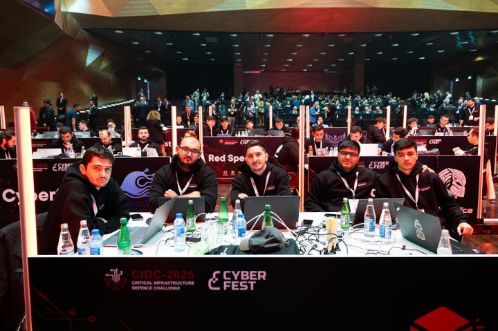 “AzInTelecom” kibermüharibə yarışının qalibi oldu